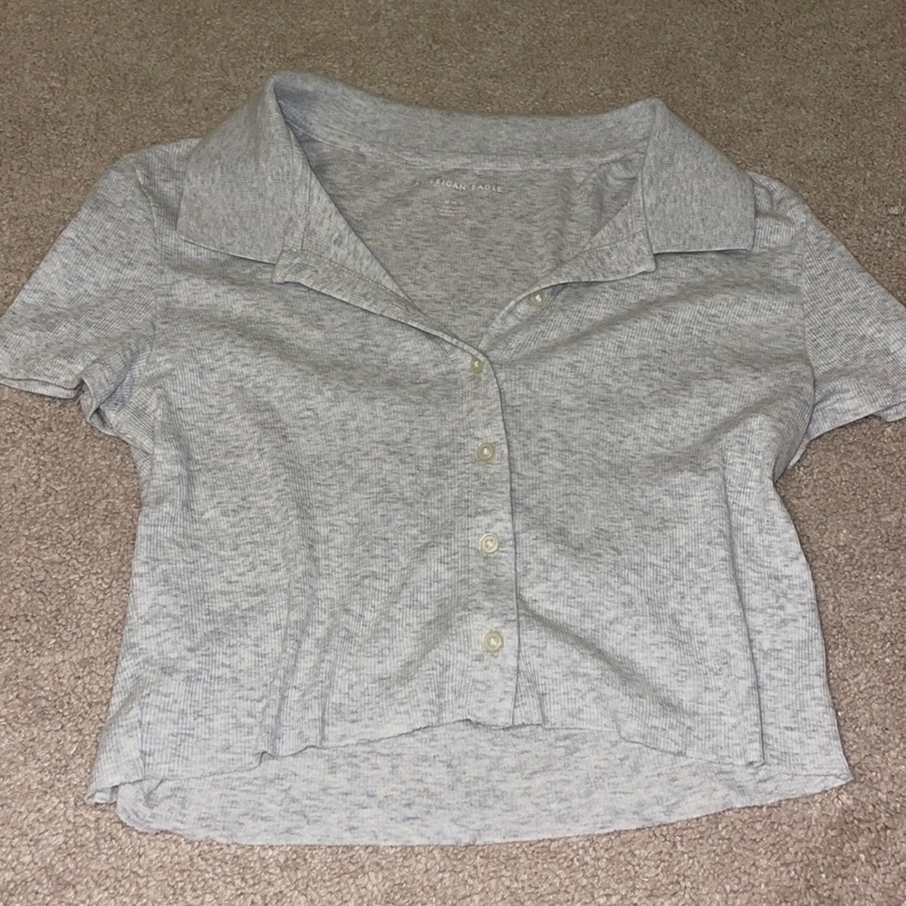 American Eagle Grey Button Crop Top✨